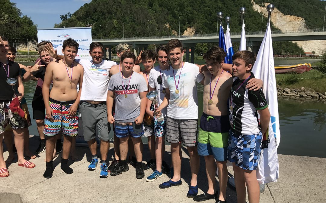 18. 5. 2017 – Devetošolci osvojili 1. mesto v velikem kanuju
